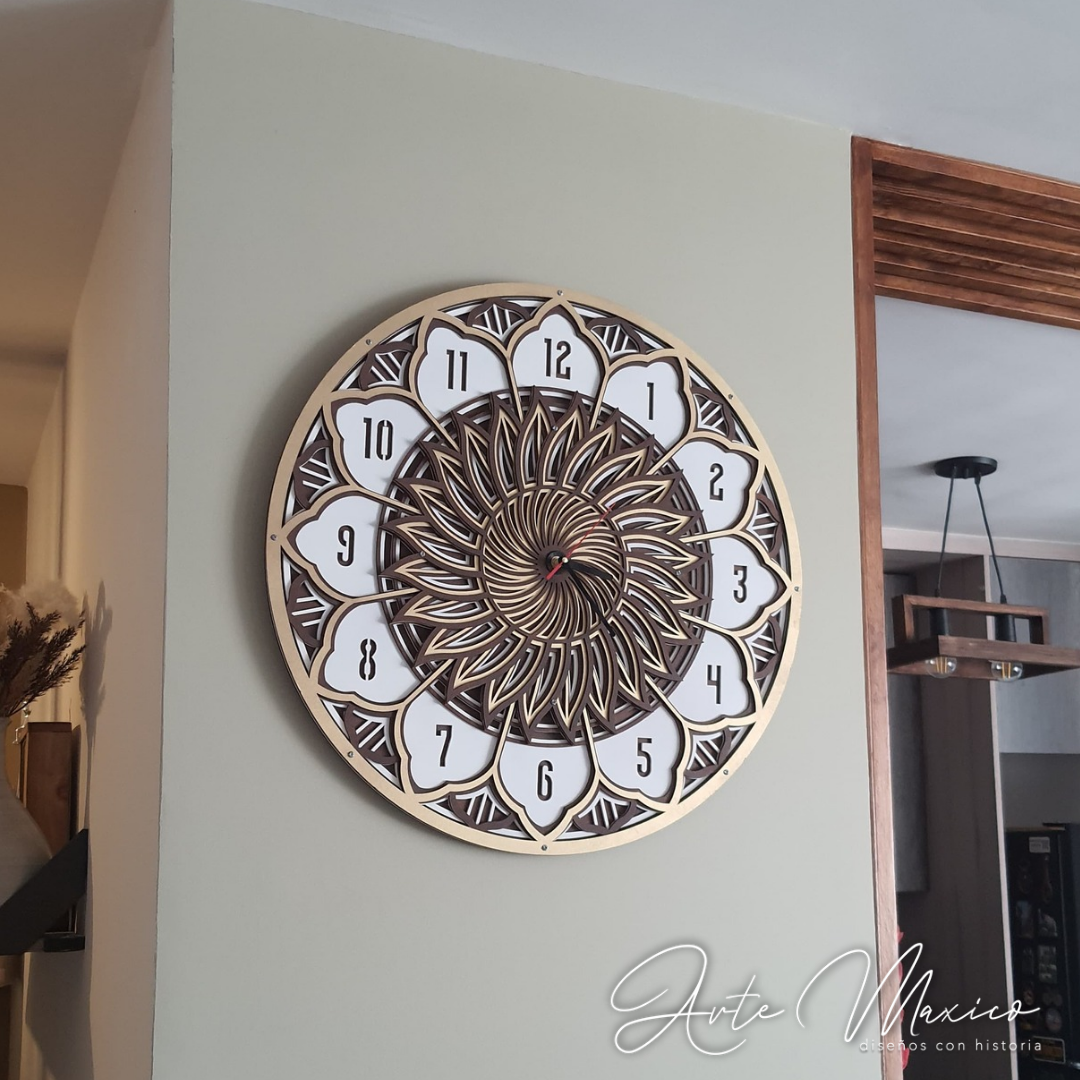 Reloj Floral Multicapas