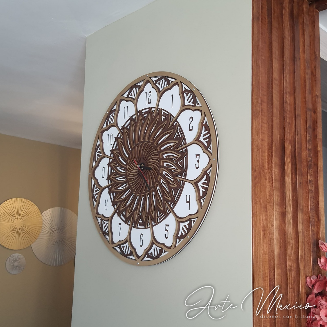 Reloj Floral Multicapas