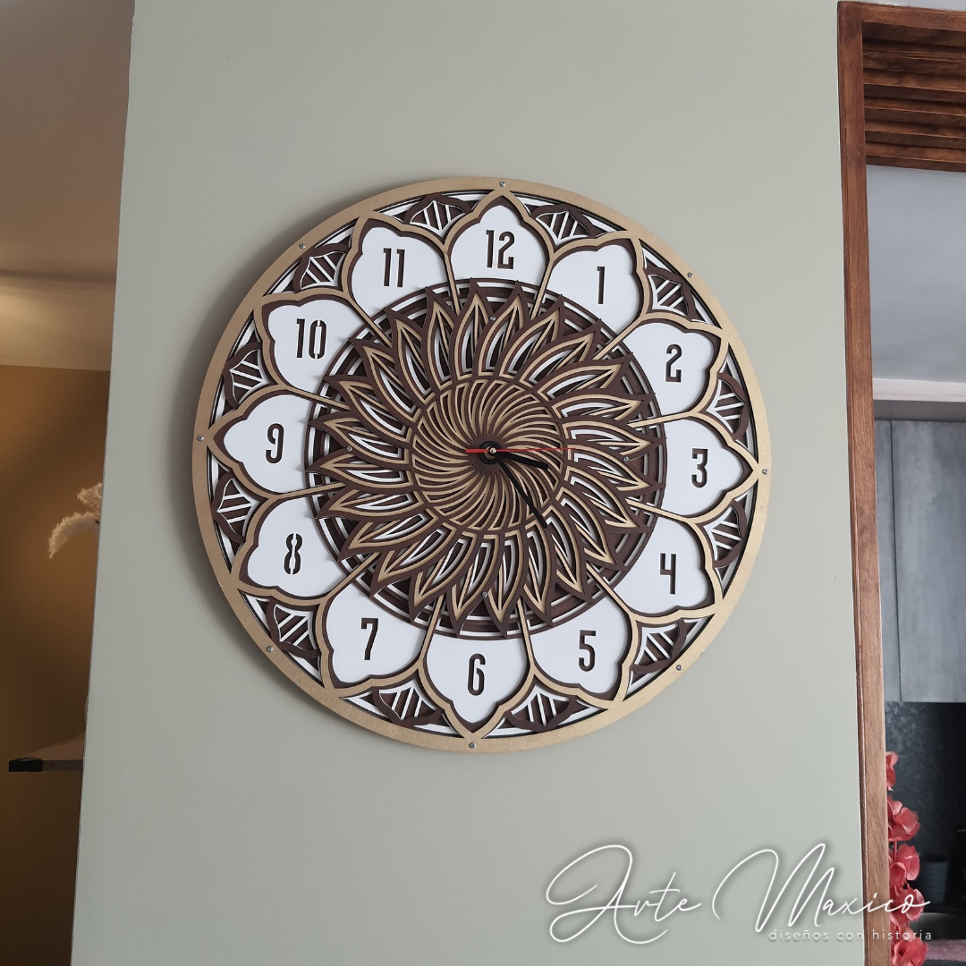 Reloj Floral Multicapas