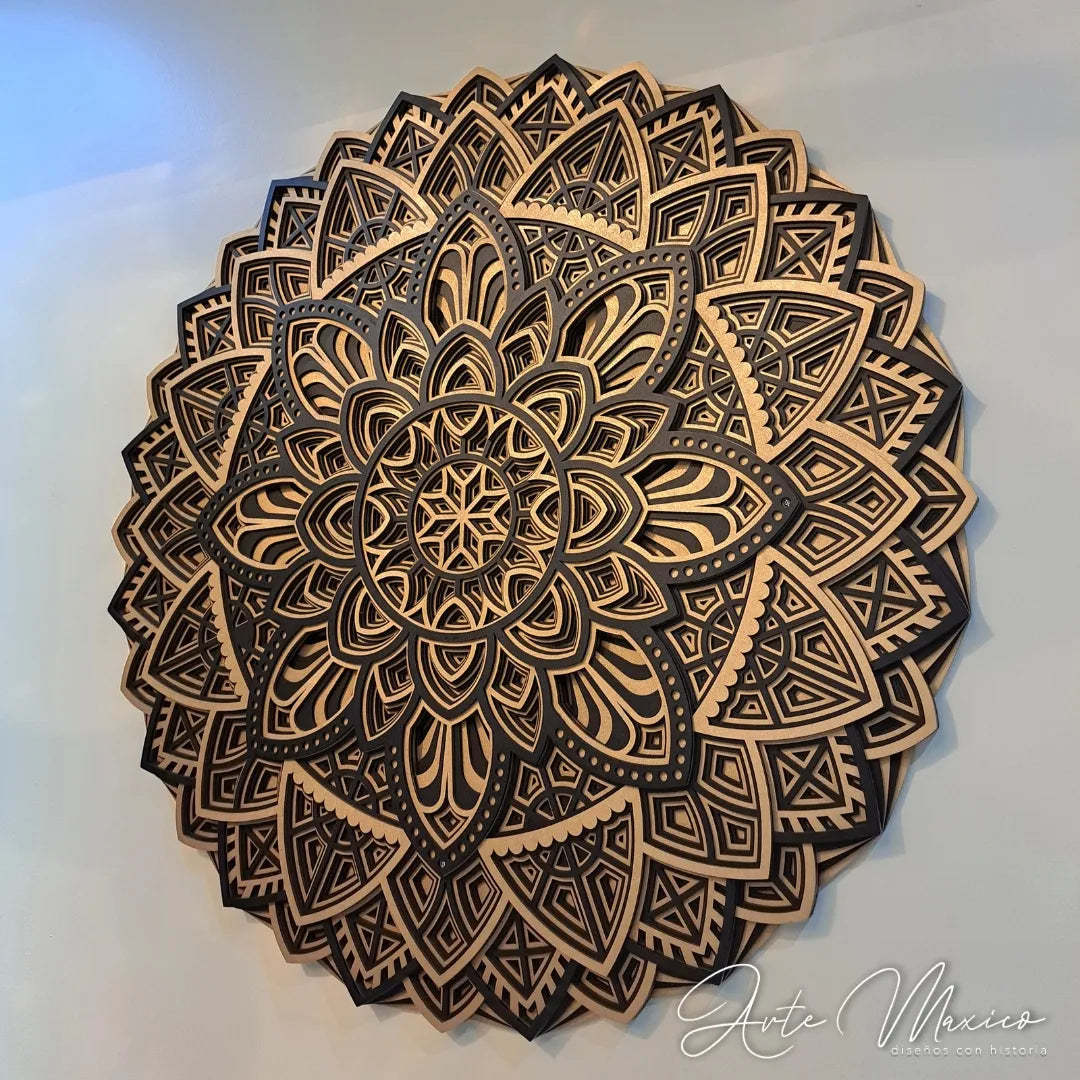 Mandala Multicapas Black & Gold