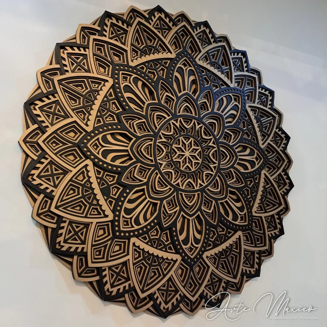 Mandala Multicapas Black & Gold