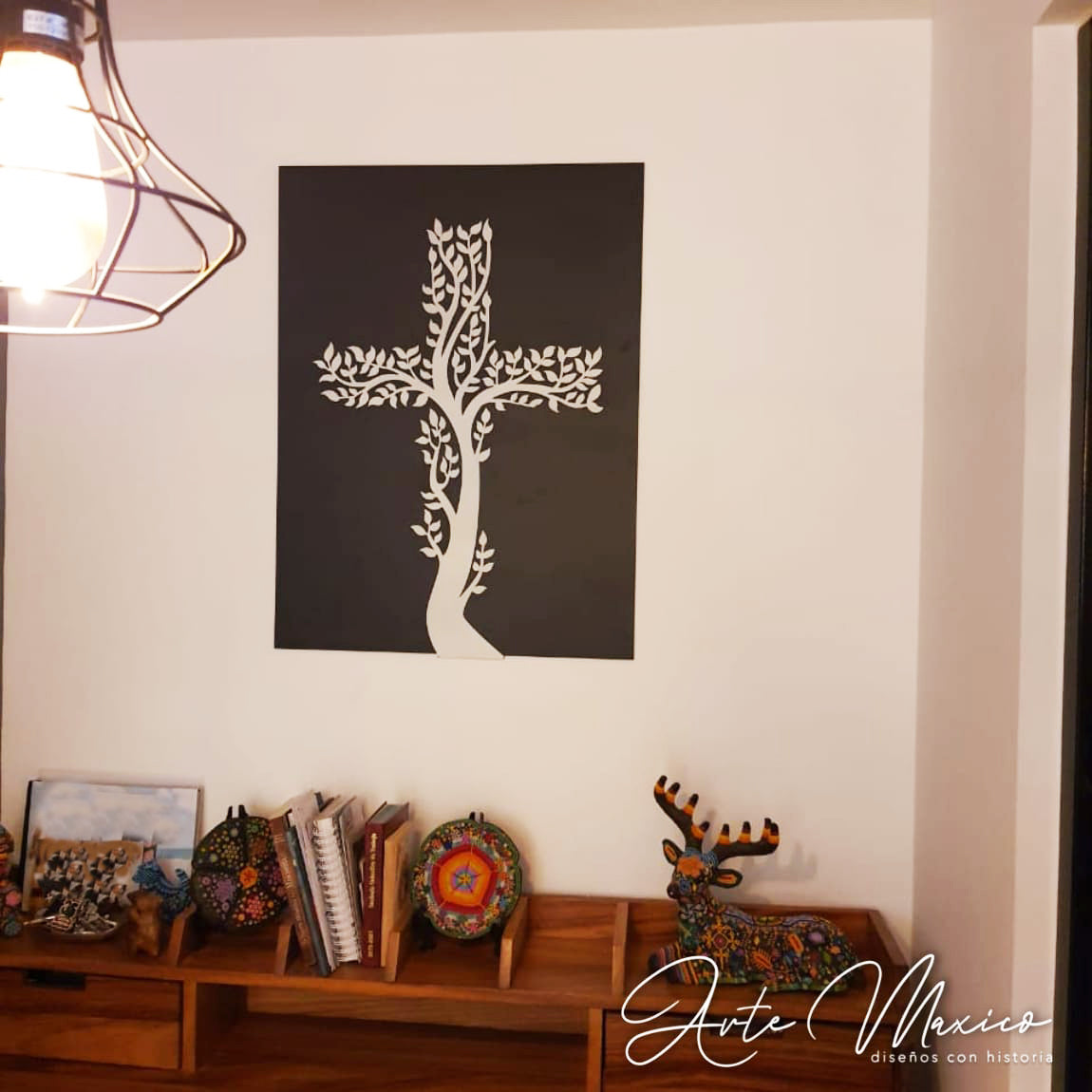 Cuadro de Cruz en Arbol