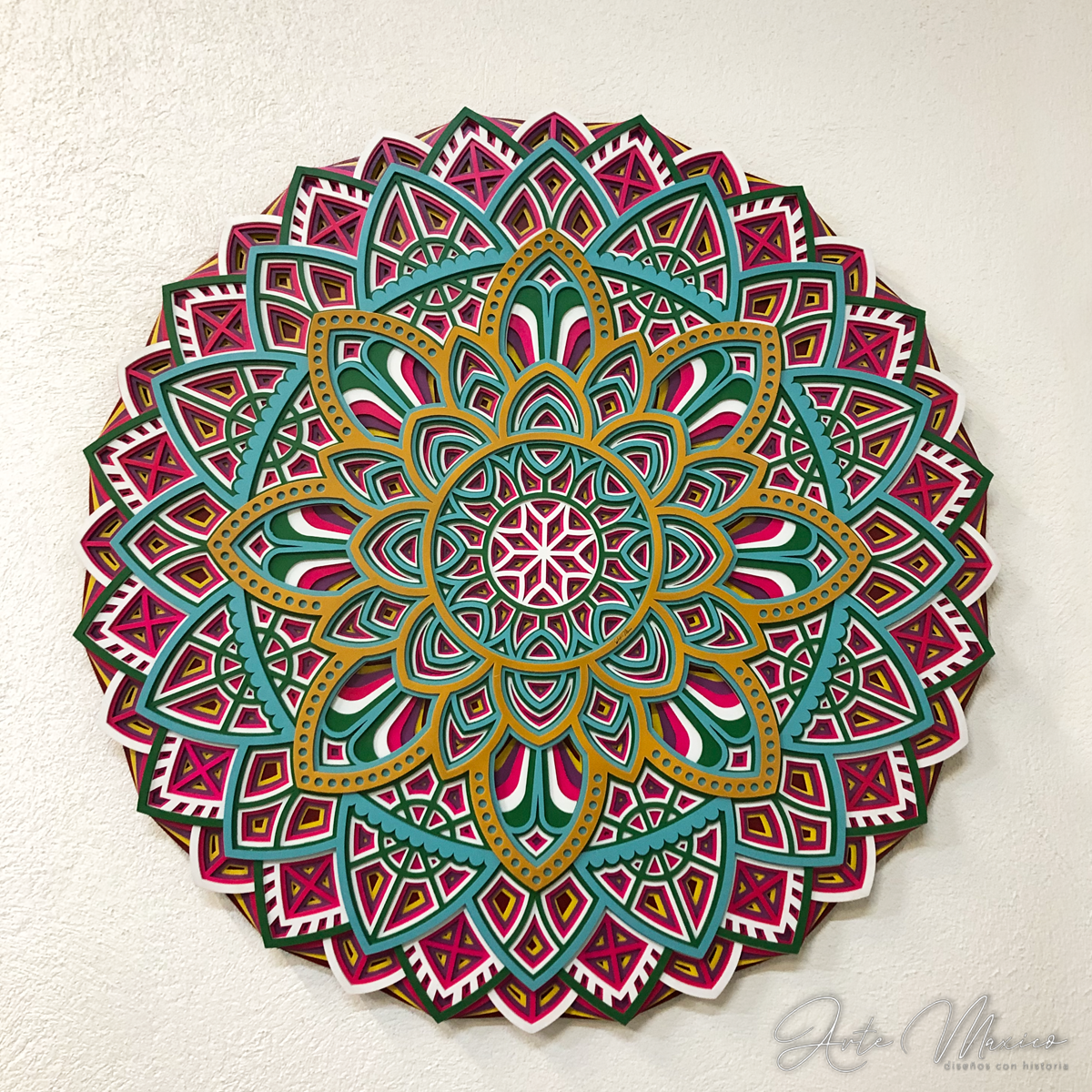 Mandala Multicapas Huichol
