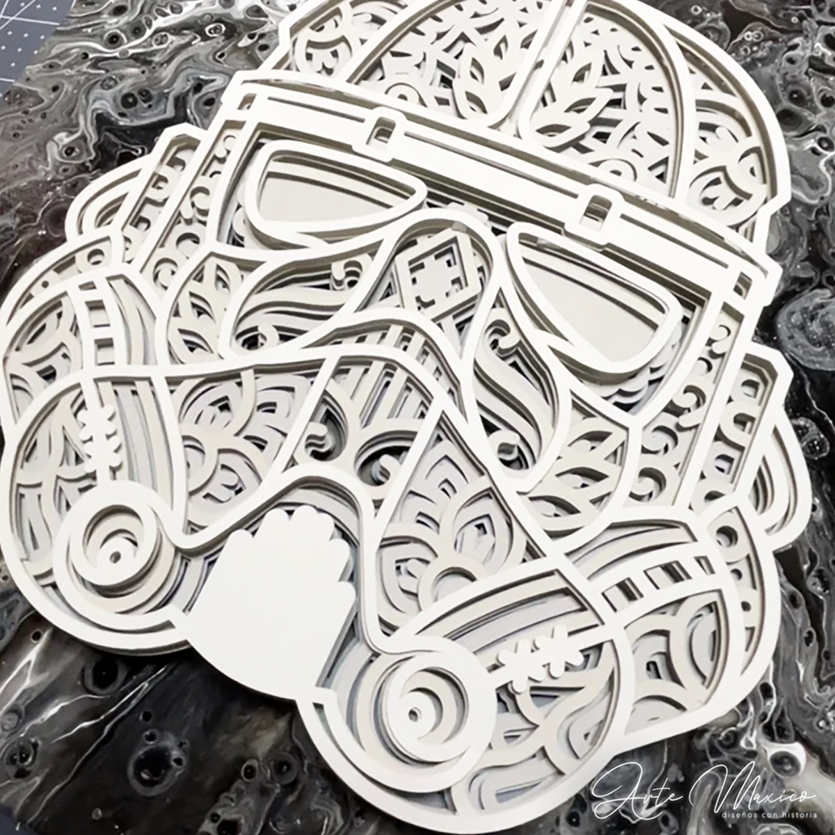 Storm Trooper Multicapas