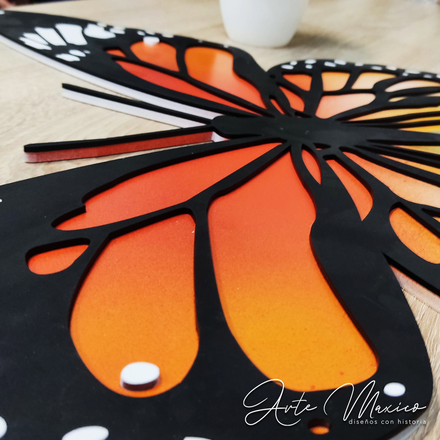 Mariposas Monarcas a Relieve