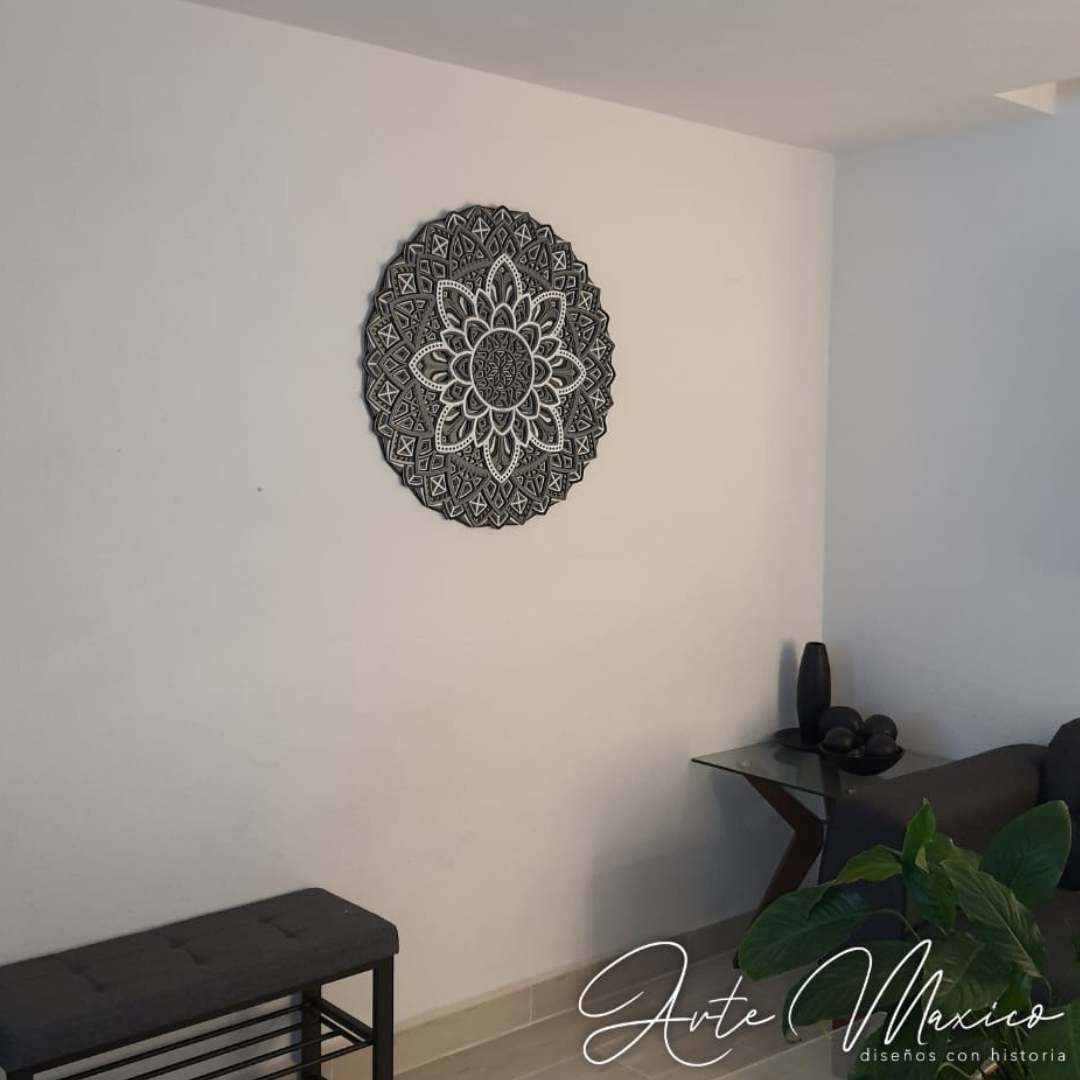 Mandala Multicapas Black & White